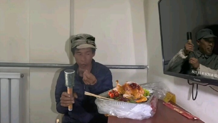 Lucu sekali netizen mengedit foto-fotoku. Hanya orang-orang berbakat yang bisa mengedit foto-foto se