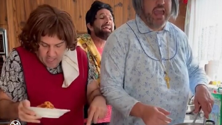 Elders and their elders before and after the Spring Festival