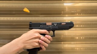 Trước tiên, tôi đã chơi với chiếc Glock ném trên không mới của City Tiger.