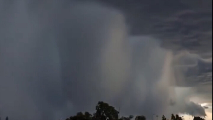 If you don’t mention the rain, how can you prove it was really heavy?