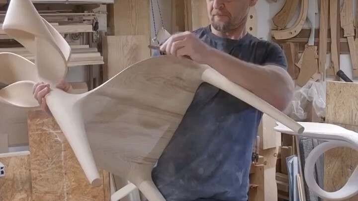 Polishing a Wooden Chair: Let Every Grain Tell a Story