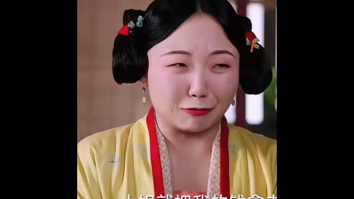 Chị cả lấy mất tiền đi chợ của Bội Lan, Bội Lan đành phải tiết kiệm từng chút một. Thế là khổ rồi!