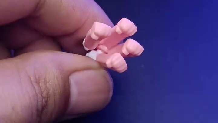 ลูฟี่เกียร์ 2, ปืนกลเจ็ทยาง, ประกอบบล็อกตัวต่อ ไม่ใช่เลโก้