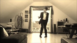 Sven Otten dances gracefully