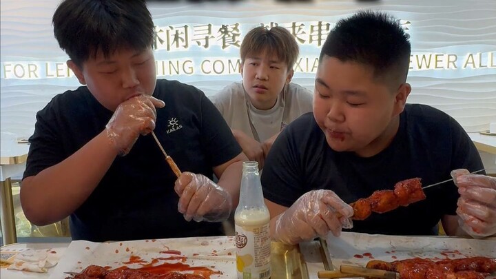 Can the 147‑year‑old kid pull off the giant milk skewer challenge?