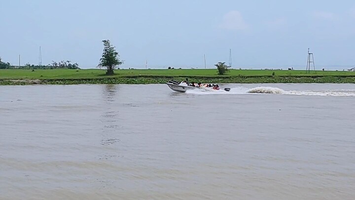 শান্ত নদীর চোখ জুড়ানো দৃশ্য | River Travel in Bangladesh #bangladesh #grambangla #bangladeshnature