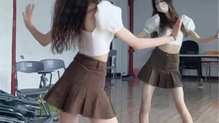 Yuan Yawei's approach is so gentle