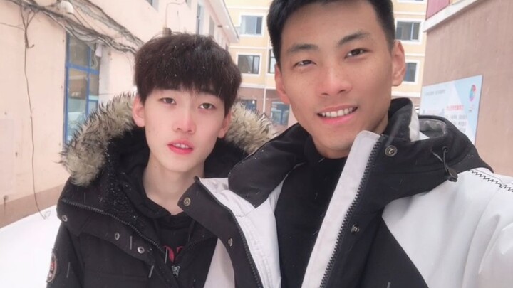 Kisah Cinta Indah dan Memesona antara Si Cantik Dingin dan Sang Raja Bodoh