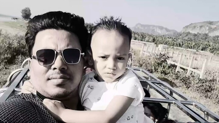 ছেলেকে নিয়ে ঘুরাঘুরি