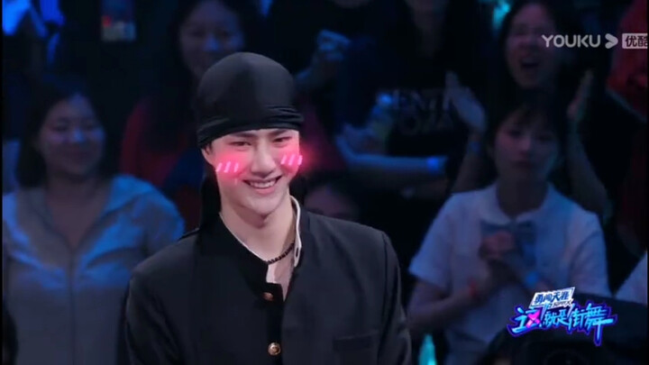 Cười chết mất, Yixing đã nói ra điều chúng ta muốn xem rồi!! [Vui quá]