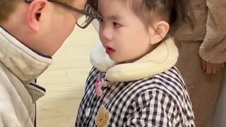 How can an old father bear it when he makes a mistake and still acts like a spoiled brat~ #Cheat you