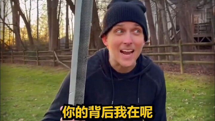 当男生和女生走在同一条路上：