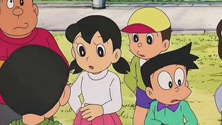 Nobita uses the cross-era shopping machine to buy things