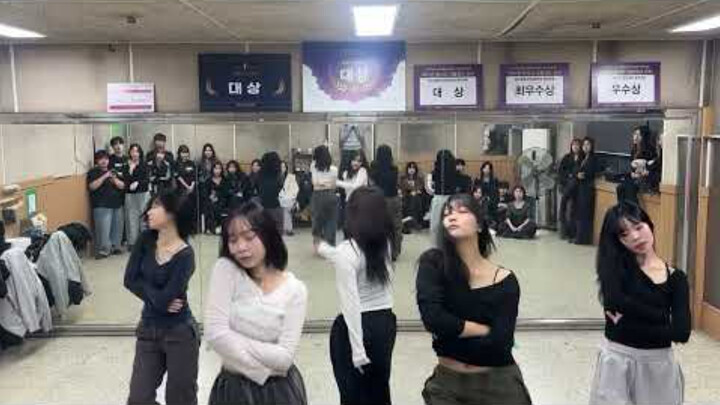 Tarian Universitas Gyeongbuk Korea Ujian Tengah Semester Libur Musim Dingin LE SSERAFIM - "SPAGHETTI