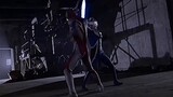 Ingat ketika kamu sedang patah hati, ada Ultraman yang mencoba menggunakan lightsaber dengan keras m