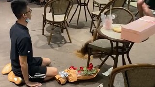 男生告白失败，女孩居然磕头求放过？女生偷偷穿性感小裙子去见男友