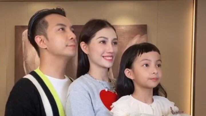 Bản nhạc này gây nghiện quá, cả nhà này thật hài hước