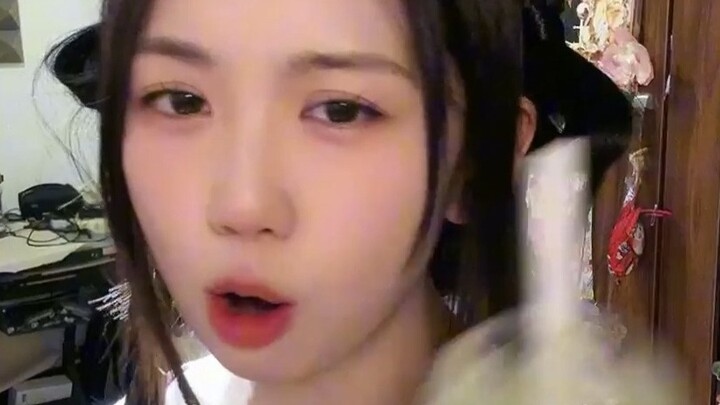 Di The Immortal Cultivation of a Mortal, aku mencium bibir Han Li dengan aroma matcha. Satu ciuman s