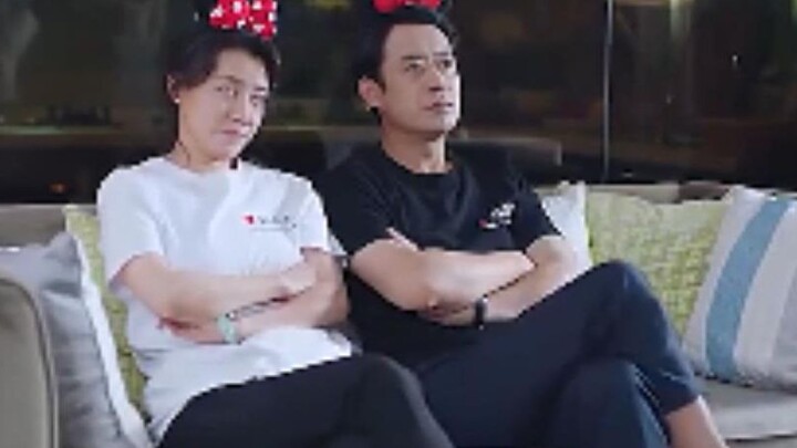 Con chính thất thì vẫn là con chính thất, xuyên không cũng phải mang theo. Hoàng hậu thì vẫn là hoàn