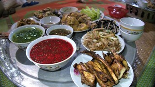 Bữa Cơm Ngày Biệt/Hoàng Việt Tây Bắc