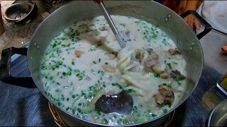 Nồi bánh canh bột xắt thịt vịt ấm lòng giữa cơn mưa || việt miền tây