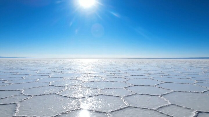 পৃথিবীর সবচেয়ে বড় আয়না! 😱 (Salar de Uyuni, Bolivia)