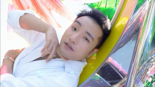 Gogogo, let's go! Summer is all about going out and having fun!!!