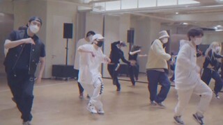 EXO新曲Justasusual特别视频公开