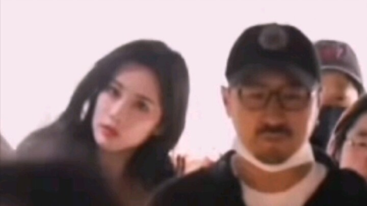 [Tian Jing Di Yi] "He waits for her, but he doesn't wait for her, but his eyes follow her" Meng Ziyi