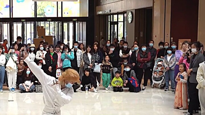 [Bian Baekhyun] Bài hát mới của Bambi nhảy ngẫu nhiên một mình! Cậu em trai thật tuyệt vời!