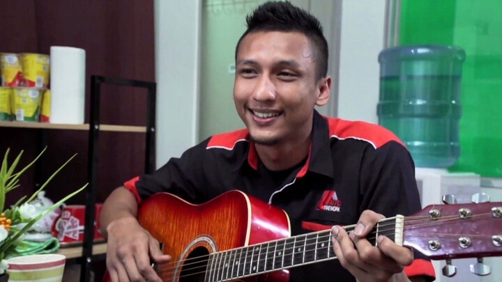 Hey! Mr. Spotlight (E5) 🔦