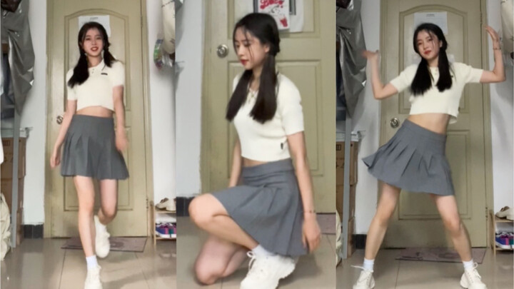 Today is a dark-skinned sweet girl! Dance what is love twice in Beihang dormitory and happy National