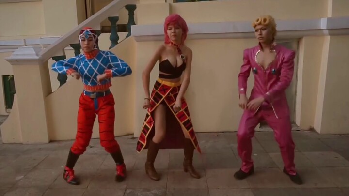 【JOJO】Mista discovered something unusual and grabbed the C position of the little plane