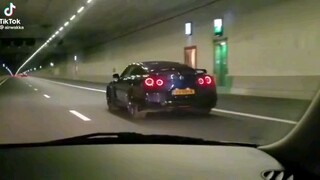 Nissan GTR R35 spitting flames...