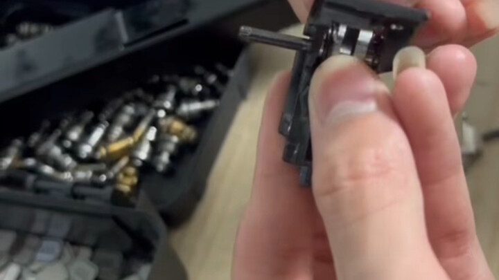 Refrigerant toy hammer replacement tutorial, hand-in-hand teaching you nanny-level tutorial, remembe
