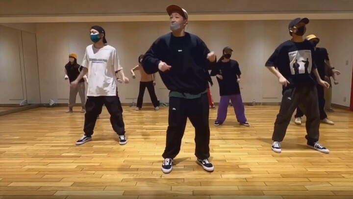 Japanese street dance class! If you can't do Harlem Shake well, please practice this basic rhythm fi