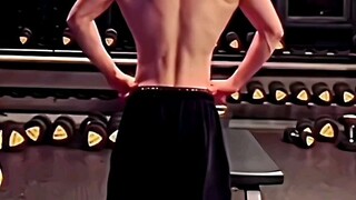 EXCUSE ME  !!! Mr. Lee seung Gyu your body is...🧎