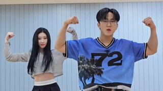 Seo Changbin and Lee Chae-ryung S-Class Dance Challenge