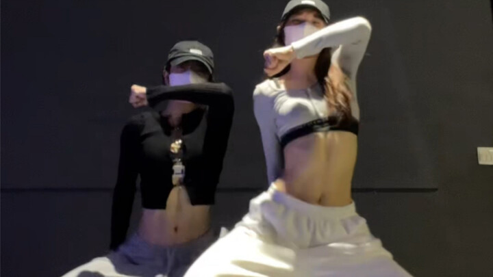 This is what a beautiful bad woman feels like, the intoxicating dance and music