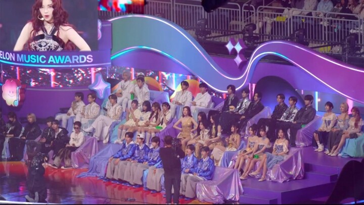 【aespa】Phản ứng của dàn nghệ sĩ trước sân khấu “Supernova + Armageddon” @2024MMA