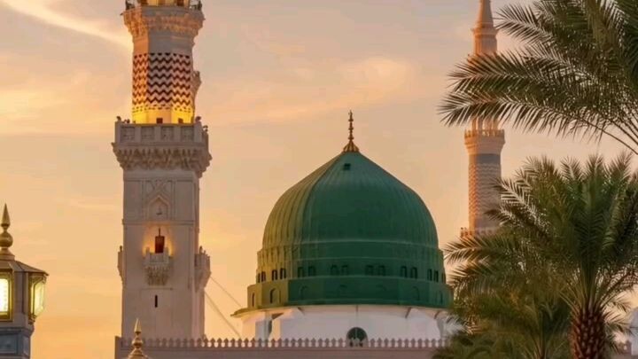 My first video on Bilibili, from the beautiful city of Madinah. 💚May I also be blessed with a glanc