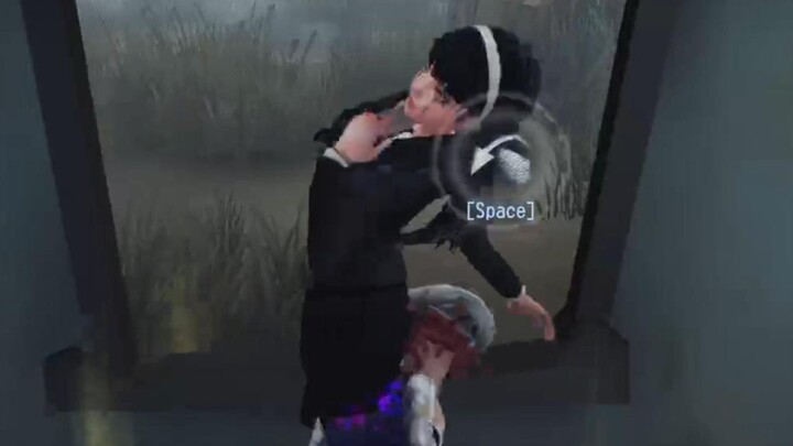 Xiếc: Mày tự có cửa sổ à!