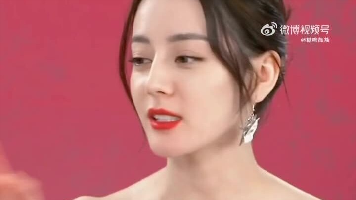 [Dilraba Dilmurat] Oh my god, Dilraba Dilmurat's waist is only 58cm, she really has a small waist of