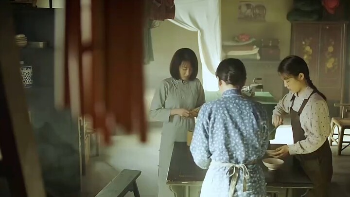 Người dân vì muốn có gạo ăn nên đồng lòng ủng hộ chính sách mới của nhà nước.