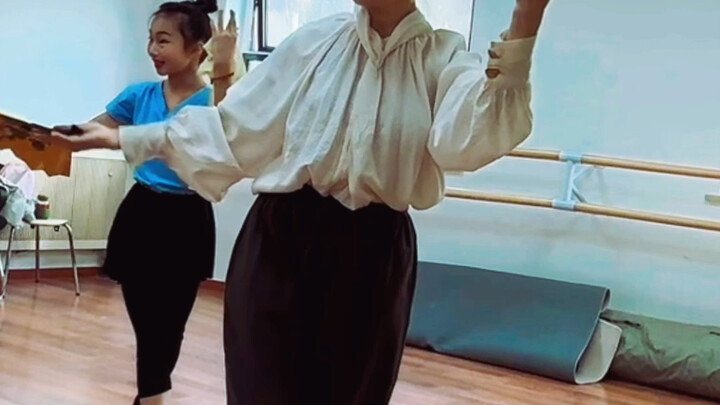 Dạo này tôi không có thời gian làm video vì bận học nên tôi chỉ chia sẻ một số video về lớp học.