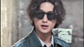 看完九龙城寨之围城的我只有一个原则，就是陈洛军可以死，但信一不能断手指。王九，打了陈洛军就不能打信一了，毕竟信一没有主角光环，而且陈洛军比较抗揍。