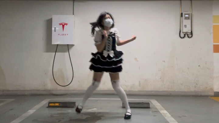 What...? The world is ending—let's dance first! ^_^ [Girls' Last Tour ED]