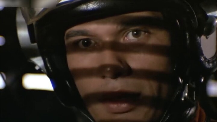 logika? Konotasi? Kamu pikir aku berbicara tentang kamu? salah! Anda memiliki masalah serius dengan 