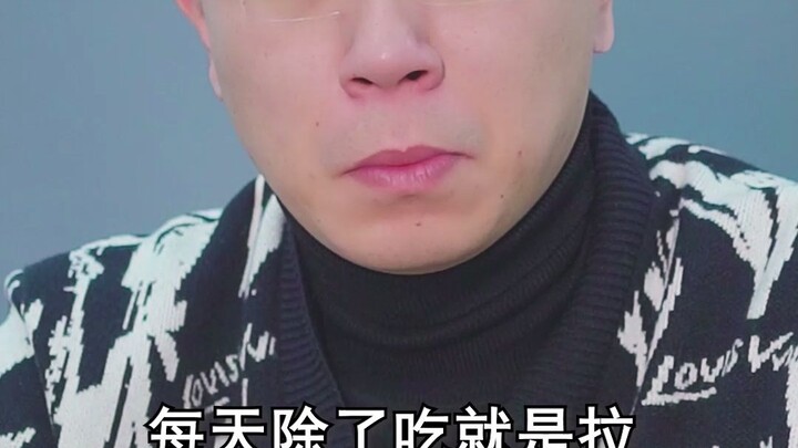 ريح الشرق تهبّ، وطبول الحرب تُقرَع، من سيخيفني وأنا ألعب دور العميل السري!