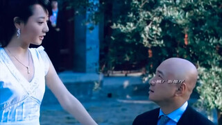 : The domineering president fell in love with me who is in menopause.